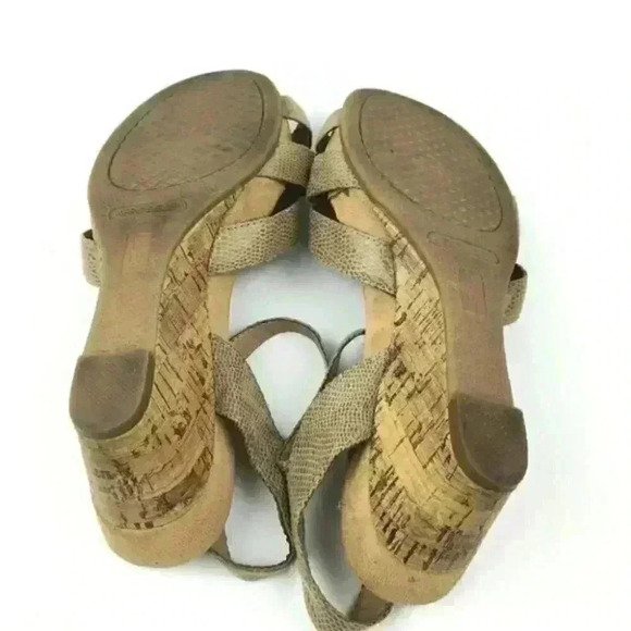 Aerosoles Wedges size 6.5 Lighthearted Snake Print - Picture 5 of 9